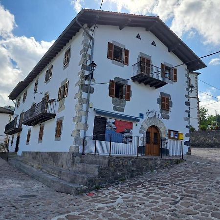 Posada De Oitz Oiz Екстериор снимка